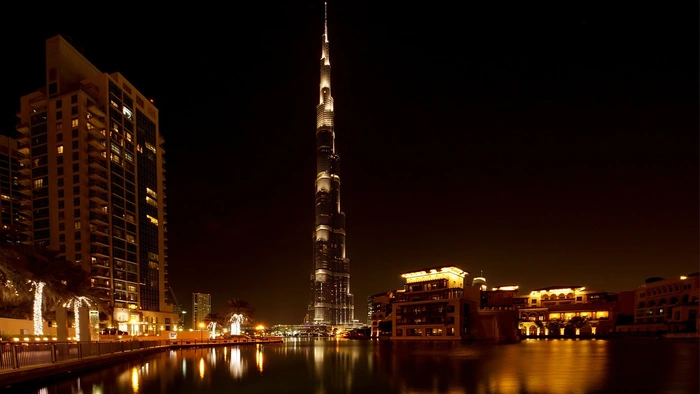 burj khalifa at night